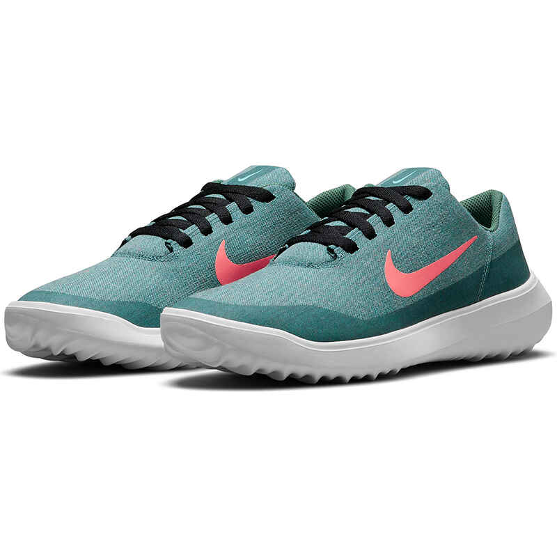 $32 Nike Victory G Lite Spikeless Golf Shoes