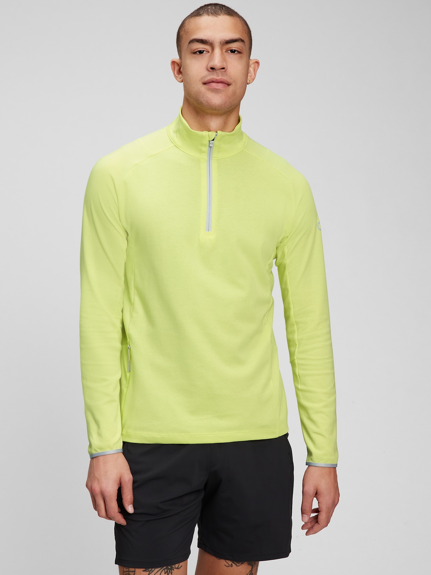 $6 Gap Gapfit Half-Zip Train Sweatshirt
