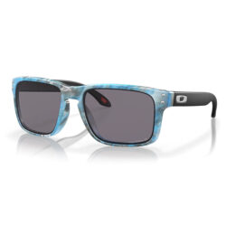 $64 Oakley Men’s Holbrook Polarized Sunglasses